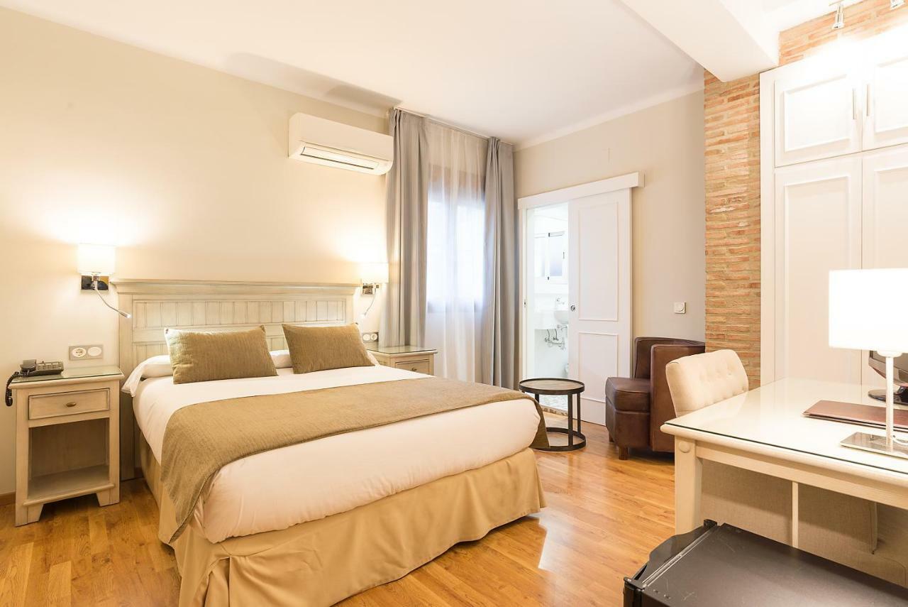 California Hotel Малага Екстериор снимка